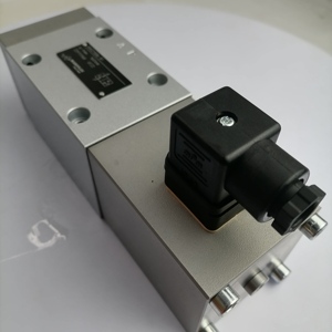 Vannes hydrauliques à clapet actionnées par solénoïde WANDFLUH AM22100b-G24 - Product Image 3