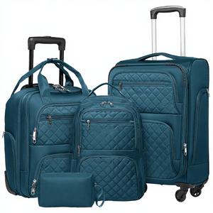 Ensemble de bagages souples 4 pièces, valise cabine et bagage à roulettes matelassés bleu sarcelle, sac à dos de voyage. Nylon. Souple. - Product Image 4