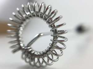 Mousseur à lait électrique miniature en acier inoxydable, alimenté par batterie, automatique, écologique, en stock, très vendu, pour le café - Product Image 3