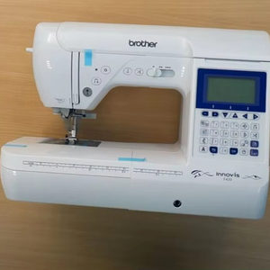 Máquina de Coser y Acolchar Computarizada Brother Innov-is F420 - Product Image 1