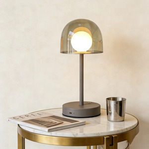 Lámpara de Mesa Decorativa para Sala de Estar Estilo Nórdico, Moderna y Minimalista, Lámpara de Noche con Forma de Hongo para Habitación Infantil o Dormitorio - Product Image 1