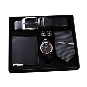 Coffret Cadeau d'Entreprise Exquis IStapromo : Lunettes, Portefeuille, Ceinture et Montre Marron pour Hommes - Product Image 1