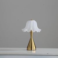 Lampe de bureau LED en fer forgé avec commande tactile et variateur d'intensité, sans fil, rechargeable, design européen pour usage hôtelier