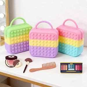 Sacs à bandoulière en silicone de style japonais personnalisés, mignons et tendance, pour cosmétiques et étuis – Vente chaude - Product Image 2