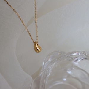 สร้อยคอแฟชั่นเรียบง่ายสำหรับผู้หญิง - จี้ห้อยเคลือบทอง 18K PVD - สร้อยคอของขวัญสุดอินเทรนด์ - Product Image 6