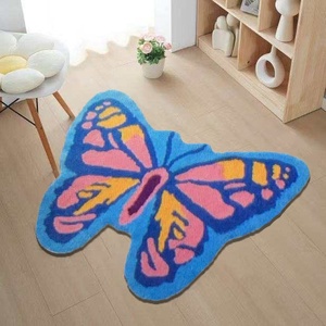 Alfombra de Felpa con Diseño de Mariposa Azul y Rosa, Forma Irregular, para Dormitorio de Niñas, Lavable a Máquina - Product Image 2
