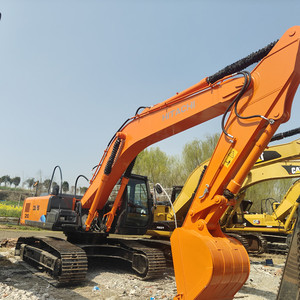 Excavatrice Hitachi ZX210 d'occasion de haute qualité, excavatrice ZAXIS 210 à vendre, performances exceptionnelles - Product Image 1