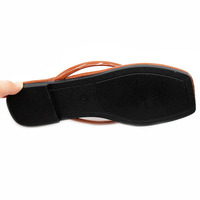 Nouvelles tongs de plage d'été pour femmes, décorées de strass papillon, vente en gros, tendance