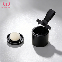 Boîtier vide rond pour poudre libre en gros, ABS noir brillant avec tampon applicateur, tamis, poignée ruban, logo personnalisé, OEM, en vrac