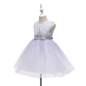 <span class=keywords><strong>Blue</strong></span> V Blossom girl Air - Series Princess Une fille de 10 ans. - Product Image 4