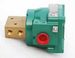 Séries 327 Modèle 8327 Électrovanne universelle à action directe 3/2 voies, filetage NPT 1/4 pouce, corps en laiton, 24V, fonctionnement stable - Product Image 1