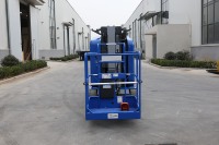 Chariot élévateur électrique en acier type Berui AMWP13 7100 avec structure de mât vertical et flèche pour les travaux sur site en entrepôt