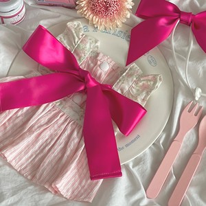 Vêtements pour chiens ZHONGYA : Robe coréenne mignonne à carreaux rouges avec broderie, collection printemps, best-seller - Product Image 6