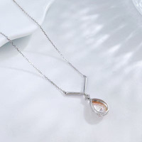 Collana con Pendente in Oro Rosa e Bianco 18K con Diamante HPHT Coltivato in Laboratorio, Lussuosa ed Elegante a Goccia, Regolabile, Collana alla Moda