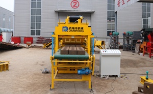 <span class=keywords><strong>DF5</strong></span>-10 bloc de terre stabilisé à emboîtement écologique faisant la machine au Kenya holo machine de fabrication de briques en argile pour la <span class=keywords><strong>vente</strong></span> aux États-Unis - Product Image 4