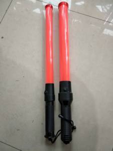 Haute luminosité LED batterie sèche avertissement bâton lumineux 52cm rouge vert alternatif Flash Signal de sécurité bâton de <span class=keywords><strong>trafic</strong></span> - Product Image 3