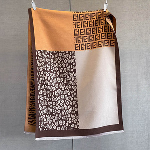 Chal de Invierno Extra Grande con Sensación de Cachemira, 185*65cm, Bufanda Jacquard Cálida para Mujer, Suave como la Cachemira - Product Image 1