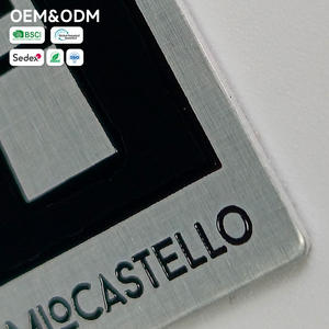 Plaques signalétiques métalliques gravées personnalisées en aluminium anodisé brossé, émaillées noires 3D, pour accessoires automobiles et motos - Product Image 4