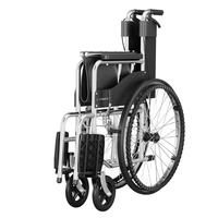 Fauteuil roulant pliable avec roues arrière solides de 24 pouces et coussin de siège en Oxford, cadre en acier carbone avec frein à main et table amovible pour personnes handicapées