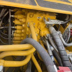 Excavatrice Komatsu 360, robuste, de pointe, efficacité maximale, domine les chantiers difficiles avec l'excavatrice Komatsu 360 - Product Image 4