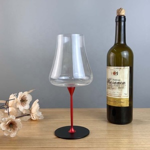 Copa de Vino de Cristal sin Plomo con Fondo Cóncavo Color Borgoña, Tallo de Aluminio, Transparente, Giratoria, Capacidad de 625 ml, Estilo Campestre - Product Image 2