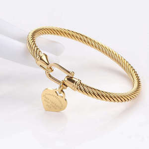 Cadeau d'anniversaire <span class=keywords><strong>Bracelet</strong></span> <span class=keywords><strong>arbre</strong></span> <span class=keywords><strong>de</strong></span> <span class=keywords><strong>vie</strong></span> gravé nom disque bijoux personnalisés <span class=keywords><strong>Bracelet</strong></span> <span class=keywords><strong>de</strong></span> famille en argent pour femme - Product Image 1