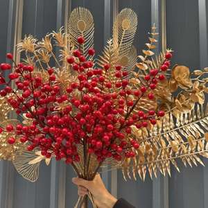 Flor Artificial de Fruta Roja de la Fortuna, Arreglo en Cubo para Manualidades, Moldeado por Inyección de Plástico, Fruta Artificial de Acebo, Decoración para el Hogar de Año Nuevo - Product Image 1