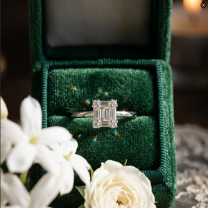 Bagues de mariage en or blanc 18 carats pour femmes, serties de diamants de haute qualité en grappe de petites baguettes pavées, 10x0.28CT, prix usine Chine - Product Image 2