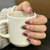 Faux ongles à presser dégradés nude, ongles artificiels brillants marron ombré en forme d'amande, kit de nail art réutilisable et amovible, personnalisation disponible