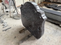 SGZ-STONE Chine Prix d'usine compétitif Tombes et monuments sur mesure en granit noir absolu pour cimetière, bonne résistance au gel