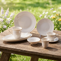 Ensemble d'assiettes à dîner en céramique moderne ST, finition crémeuse linéaire, assiettes rondes, bols, pour restaurant, hôtel, résistant au four, résistant aux éclats, sans plomb