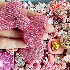 Breloques de luxe en vrac pour coques de téléphone DIY, breloques de créateur en forme de cœur avec nœud rose et strass, pour coques décoratives - Product Image 3