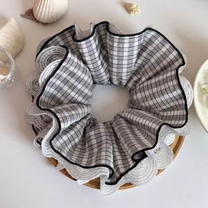 Bandeau coréen bleu à carreaux en dentelle, grand élastique à cheveux haut de gamme pour queues de cheval, bandeau surdimensionné personnalisé, accessoire de mode pour femmes - Product Image 5