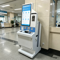 Maßgefertigter 49-Zoll Krankenhaus-Selbstbedienungskiosk für Patienten-Check-in, Zahlung, Berichtsdruck, RFID/NFC-Kartenleser, Dual-Screen-Display