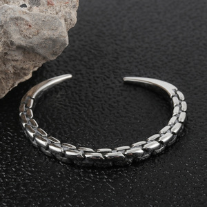 yunnique <b>Titanium</b> Steel Minimalist Open Bracelet Steel Color For Men And Women Fashion Jewelry 280708 - Product Image 2