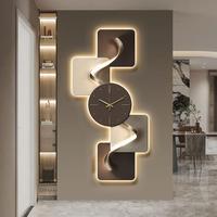 Horloge murale décorative moderne de luxe abordable avec cadre en cristal et éclairage LED – Tableau mural élégant