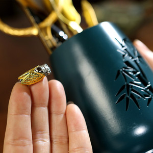 Juego de Seis Accesorios para la Ceremonia del Té, Cilindro de Laca Roja con Diseño de Bambú, Portátil, para Té Kung Fu - Product Image 2