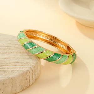 Bracelet double pièce en alliage sergé, incrusté de diamants, émaillé coloré, inaltérable, style rétro et tendance - Product Image 6