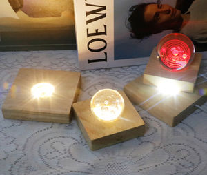 आधुनिक इलेक्ट्रिक वाइन की बोतल नाइट धारक का नेतृत्व प्रकाश स्रोत यूएसबी प्लग-इन गर्म सफेद रंग ठोस लकड़ी का आधार घर के लिए क्रिस्टल बॉल - Product Image 3