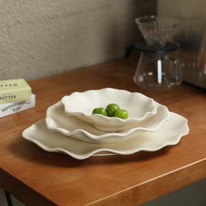 <span class=keywords><strong>Assiette</strong></span> en céramique blanche en forme de coquille d'huître jetable faite à la main pour les fêtes, la vaisselle de restaurant, les plats de fruits de mer, les assiettes à salade - Product Image 5