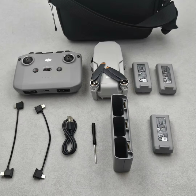Second Hand DJIs Mini 2 Se Fly More Combo 2.7K Remote Control Aerial Photography Quadcopter