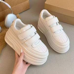 Nouvelles baskets décontractées à plateforme blanches pour femmes 2026, à scratchs, tendance, à semelle épaisse, rehaussantes, idéales pour les jupes, adaptées aux petites tailles - Product Image 3