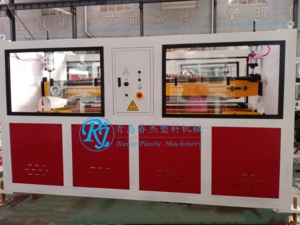 Machine <span class=keywords><strong>de</strong></span> fabrication <span class=keywords><strong>de</strong></span> tuyaux gainés en PVC, extrudeuse PP pour conduites d'égout et d'alimentation en eau, industrie plastique, extrudeuse bivis à engrenages - Product Image 4