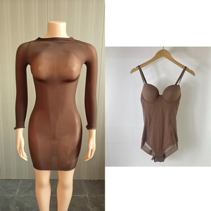 ชุดเดรสผู้หญิงแฟชั่นใหม่จากผู้ผลิต ชุดบอดี้สูทตาข่ายซีทรู มินิเดรสเซ็กซี่สำหรับออกงานกลางคืน ชุดเดรสเข้ารูป 2 ชิ้น สำหรับผู้หญิง ปี 2026 - Product Image 4