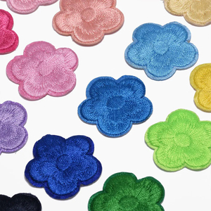 Piccoli Toppe Ricamate a Forma di Fiore di Prugna Termoadesive per <span class=keywords><strong>Vestiti</strong></span>, <span class=keywords><strong>Motivi</strong></span> Fai-da-Te, Accessori per <span class=keywords><strong>Abbigliamento</strong></span> - Product Image 6