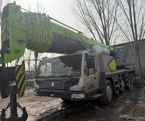 Grúa sobre Camión Zoomlion ztc1300v 130t de Segunda Mano, Grúa Todoterreno Qy130v Ztc1300v Qay130 Qay200 Ztc1000v - Product Image 3