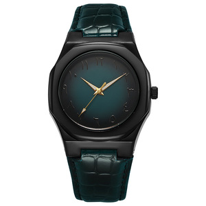 Montre classique à quartz pour homme, chiffres arabes du Moyen-Orient, argent et or, bracelet en cuir dégradé, alliage et verre, 20 mm, personnalisable - Product Image 1