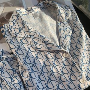 Ensemble de vêtements de nuit en satin de soie de haute qualité pour femmes à manches courtes - Product Image 2