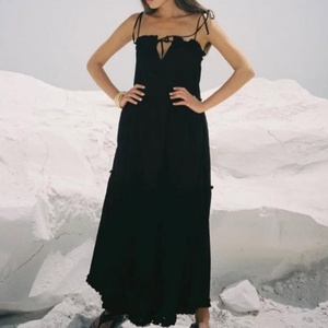 Nouvelle Arrivée Robe en Lin OOTD pour Femme, Bretelles Fines Sexy, Robe Longue Décontractée en Lin et Coton, Couleur Unie - Product Image 1