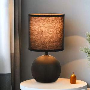 Lampe de table industrielle de qualité supérieure, cadre en métal, lampe de bureau pour la décoration de la maison et l'éclairage de la salle d'étude, disponible à la vente - Product Image 3